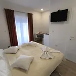 Apartment Tokis