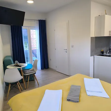 Apartment Tokis *